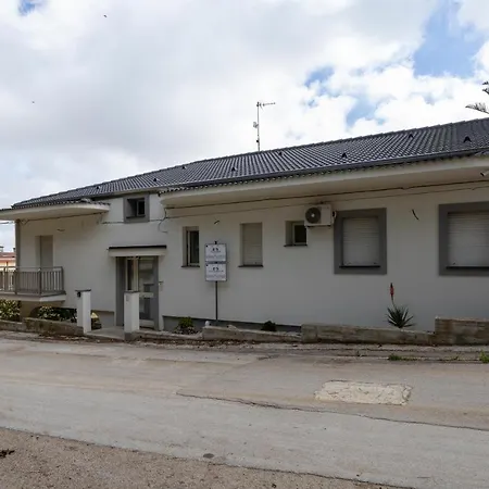 La Casa Di Mamma 'nto Bed & Breakfast Castrofilippo