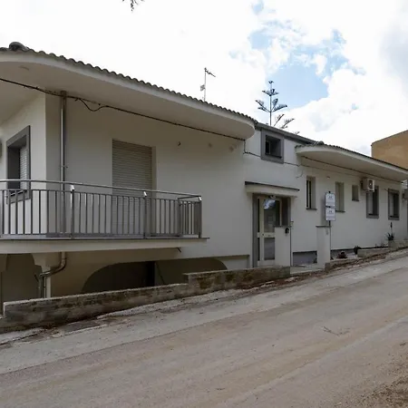 La Casa Di Mamma 'nto Bed & Breakfast Castrofilippo